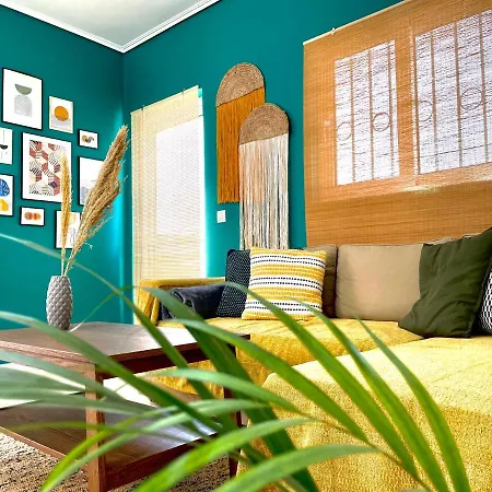 Апартаменты Bohem Near Athens Airport